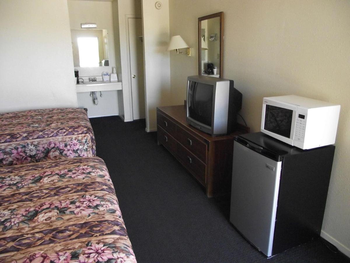 Glen Rose Inn & Suites Extérieur photo
